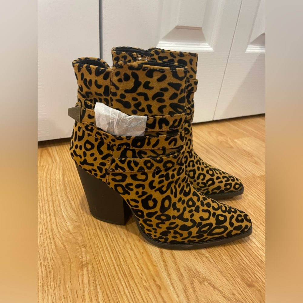 leopard print high heels booties